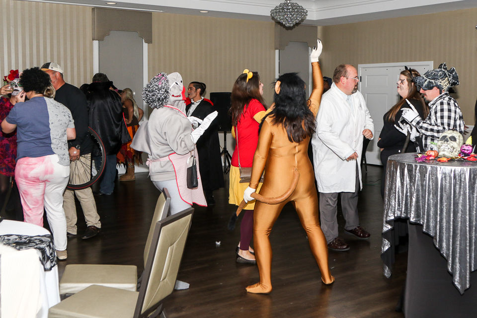 Meeting Place Mission Halloween Party_Morganton Community House 2019-9188.JPG